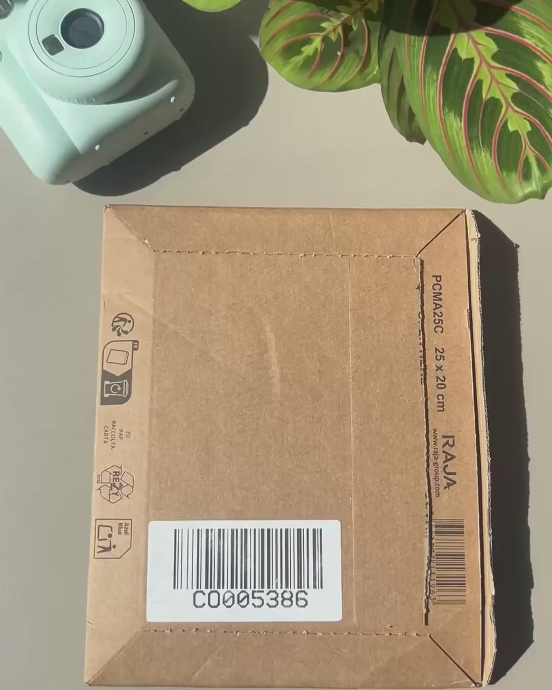 Unboxing Stampy